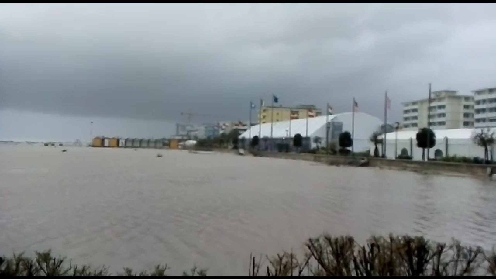 BIBIONE: 150MILA METRI CUBI DI SPIAGGIA EROSI